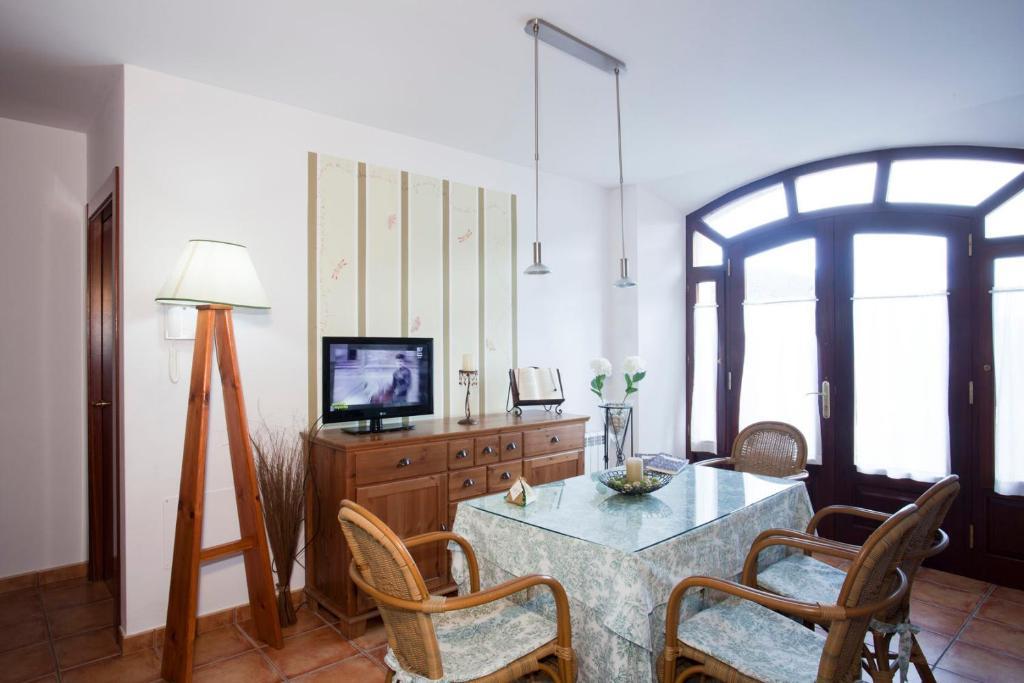 La Fonda De Bustio Hotel Bagian luar foto
